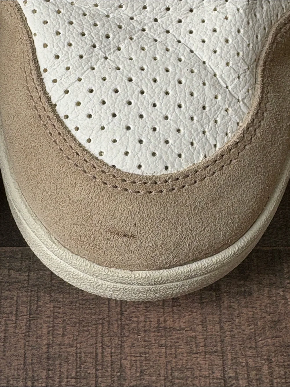 Veja V-10 Sneakers